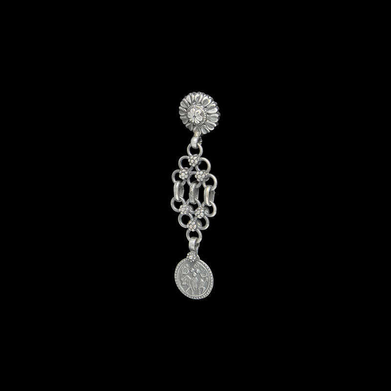 Vintage Charm Cascade