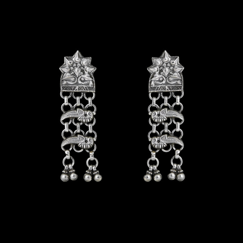 Tara Machhli Chain Earrings