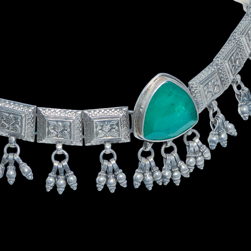 Meharunnisa Panna Choker