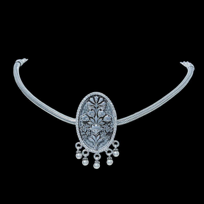 Bagicha Pendant Necklace