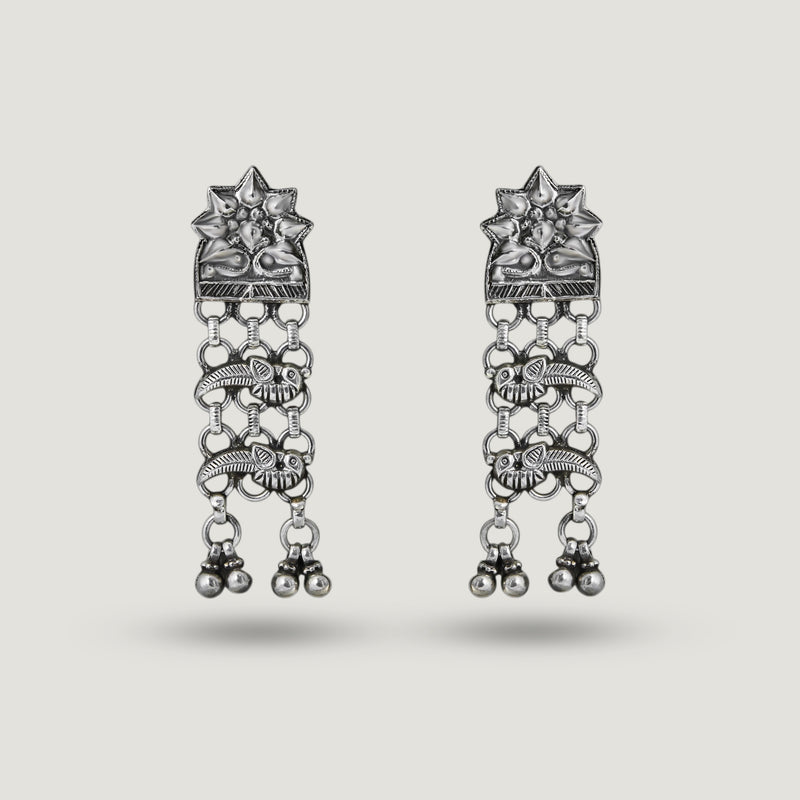 Tara Machhli Chain Earrings