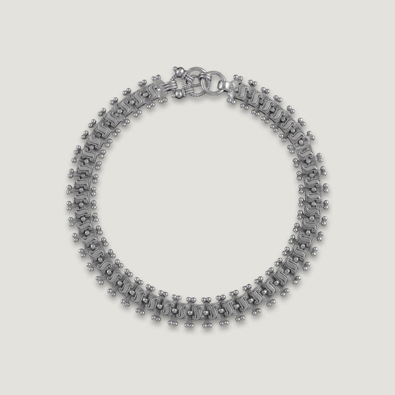 Wave Link Beaded Border Payel